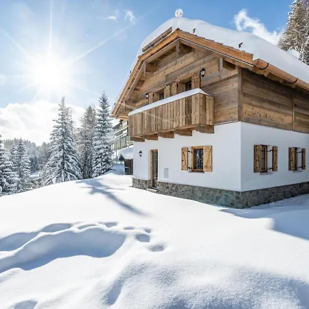 Chalet Petra *